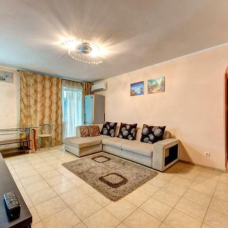 Apartments Near The Nsc Olympic Kiev Esterno foto